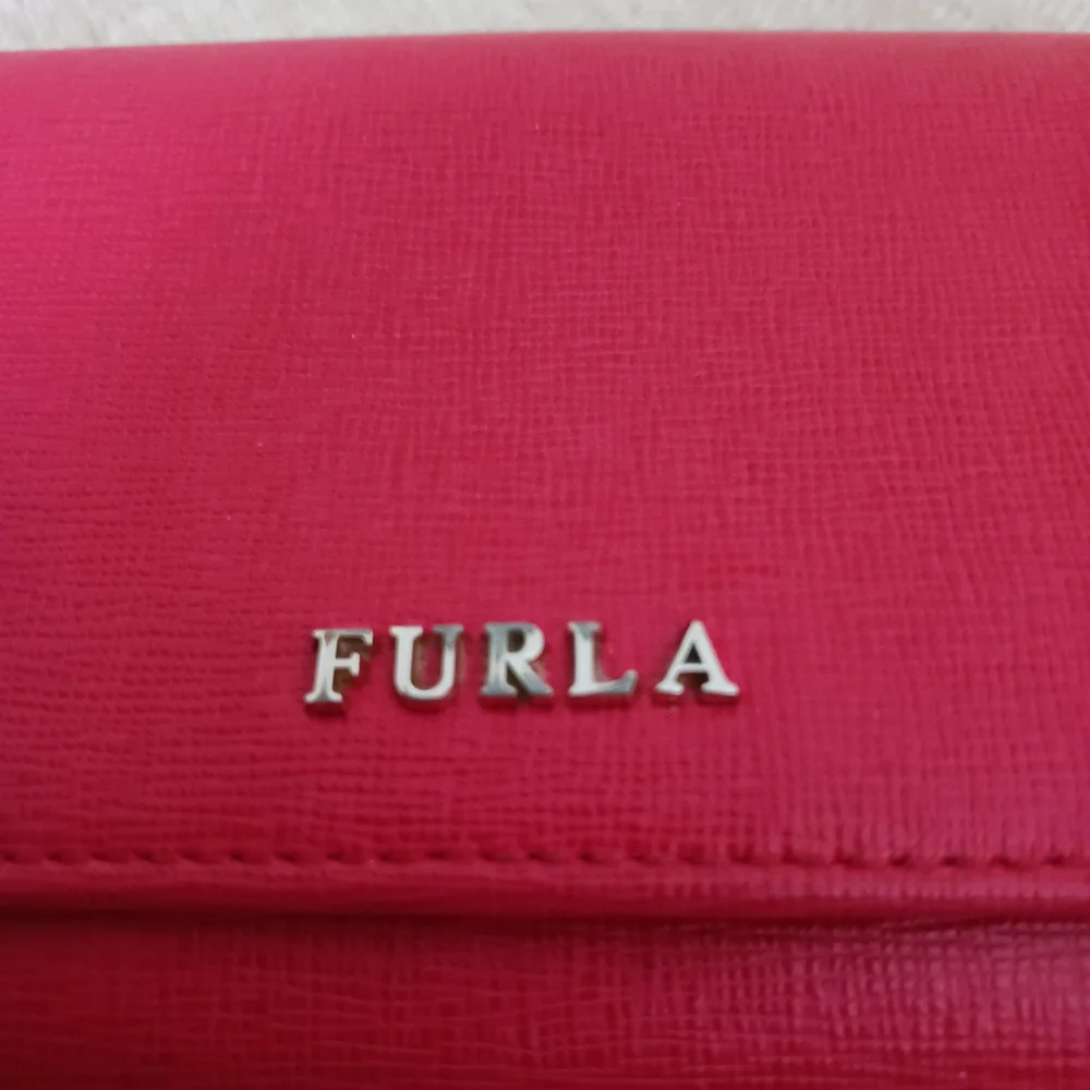 Furla pink saffiano leather wallet